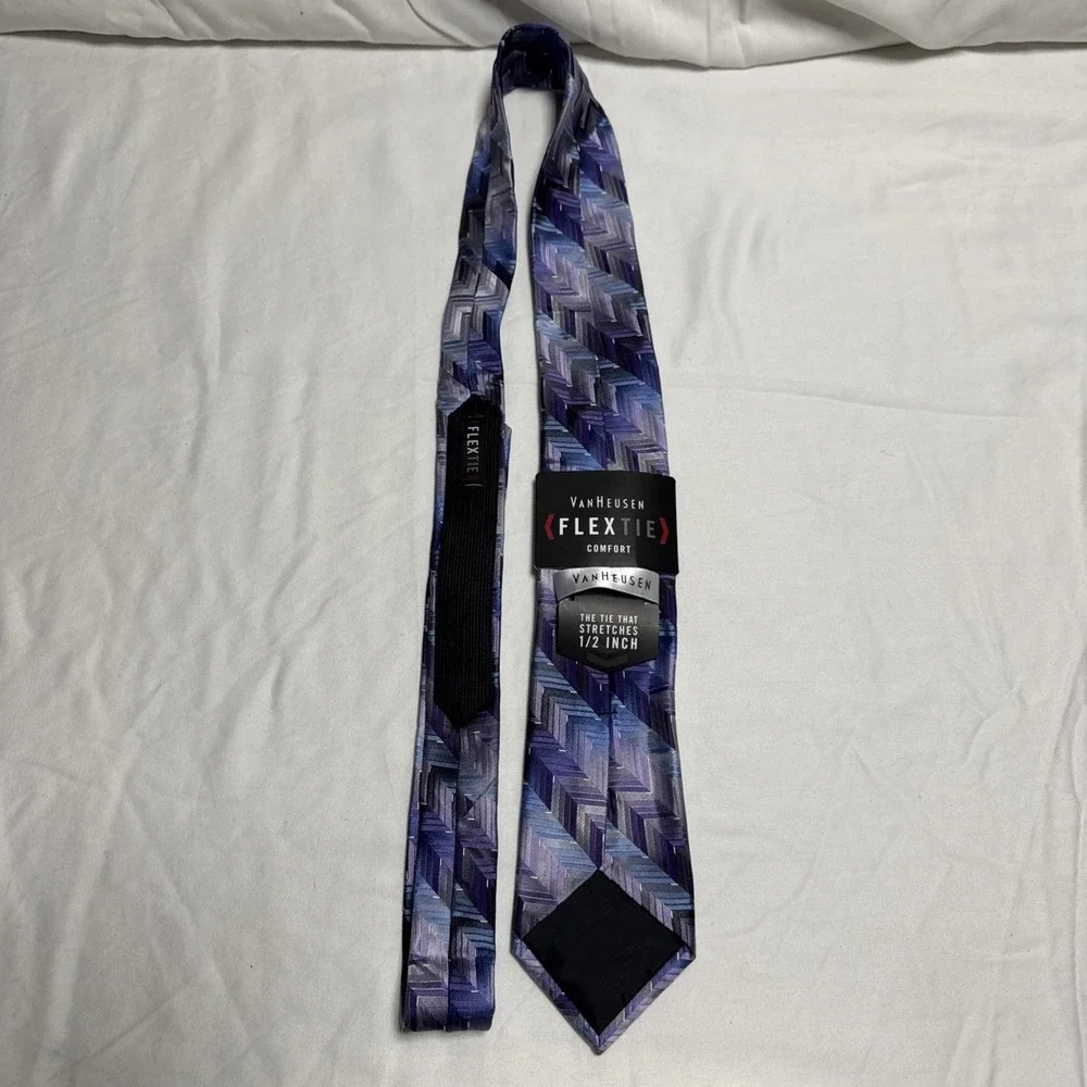 NEW Van Heusen Flex Expandable Neckband Comfort Purple Neck Tie